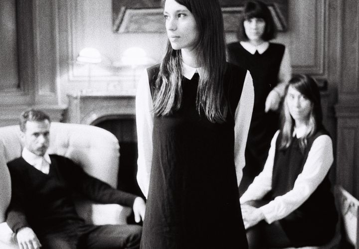 Juniore, en première partie de La Femme